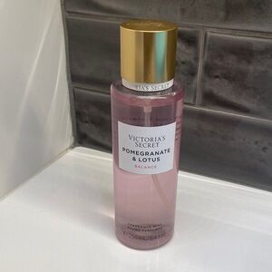 Victoria's Secret Pink Fragrance Mist with Gold Cap